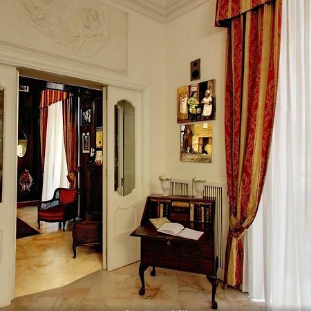 Palazzo Magnocavallo B&B Неаполь Екстер'єр фото